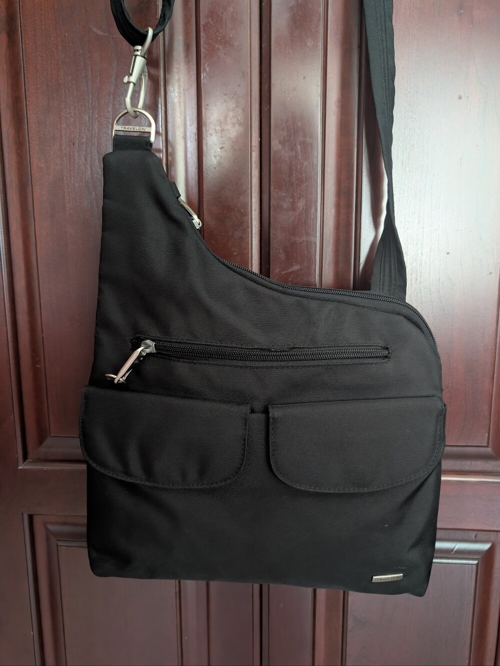 Travelon Anti-Theft Classic Slim Bag Black Crossbody RFID Blocking 42373